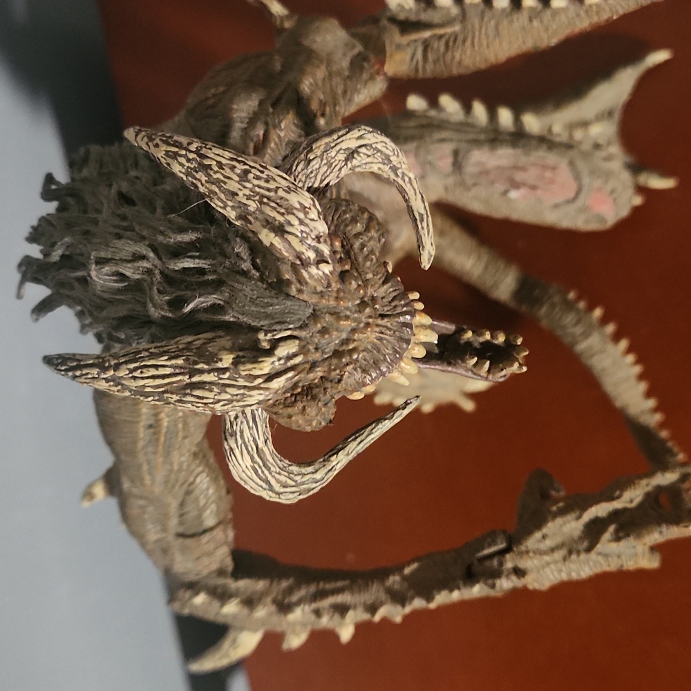 Spawn Creature Figure - Brown and Tan - Picture 4 of 5